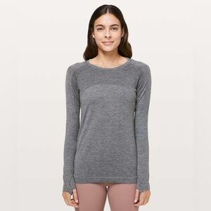 Lululemon Aerial Silk Long Sleeve in Black / White (Grey) Perforated Sz 12